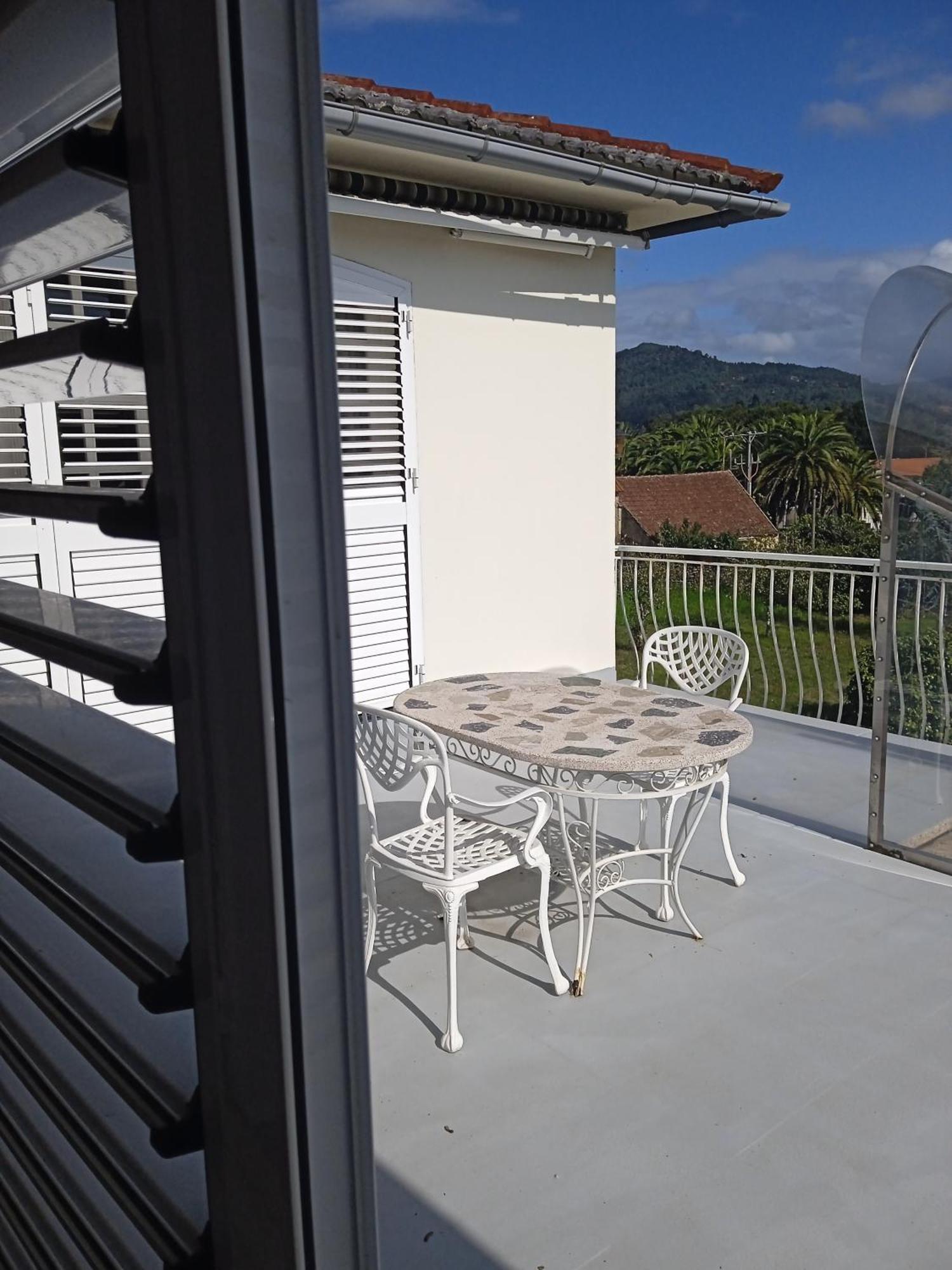 A Casa De Abelleira Ponteareas Bed & Breakfast ภายนอก รูปภาพ