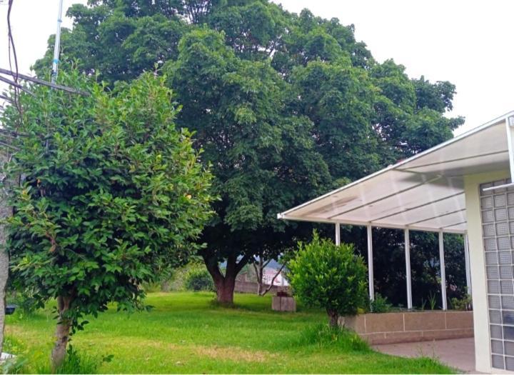 A Casa De Abelleira Ponteareas Bed & Breakfast ภายนอก รูปภาพ