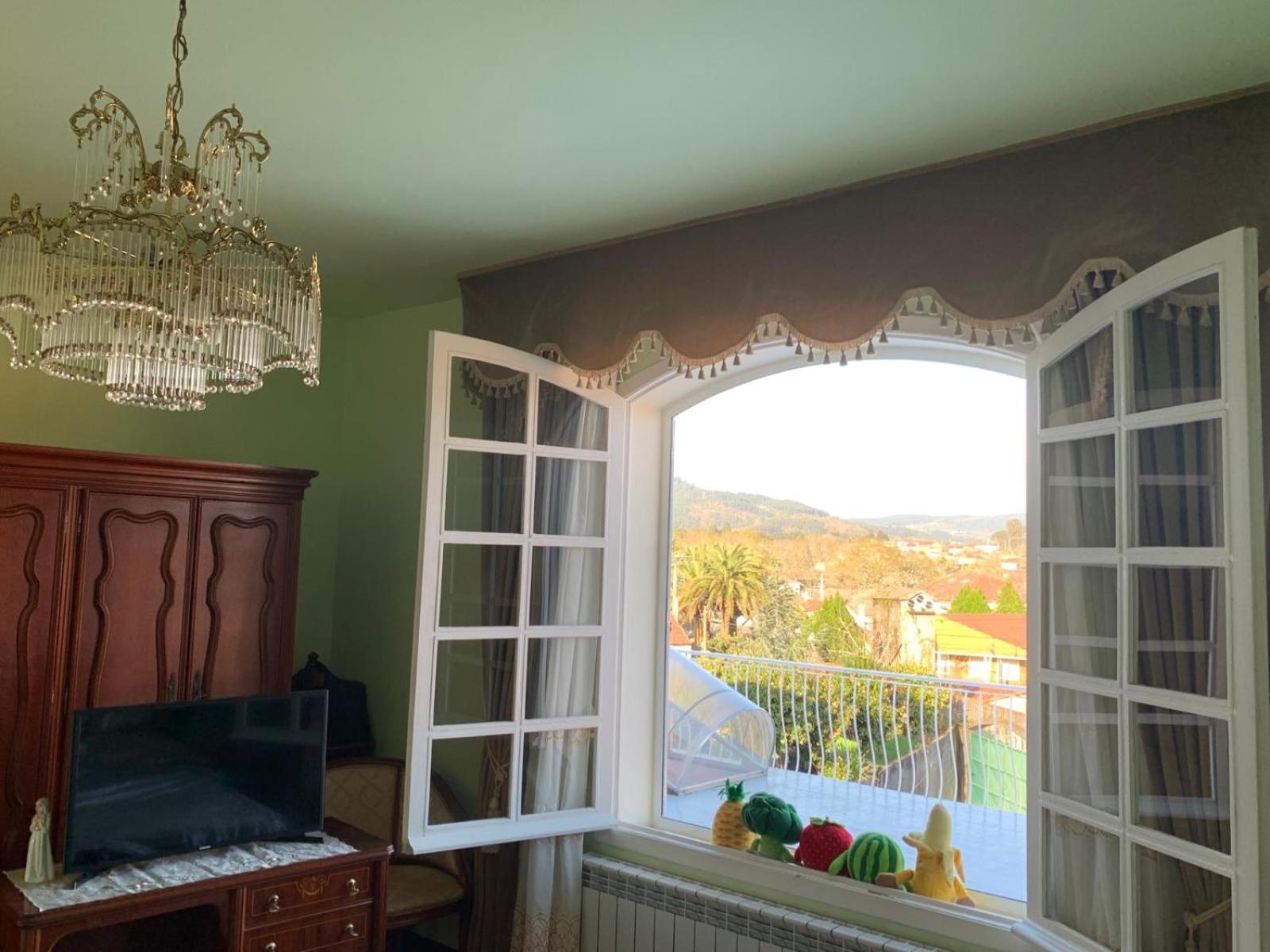 A Casa De Abelleira Ponteareas Bed & Breakfast ภายนอก รูปภาพ