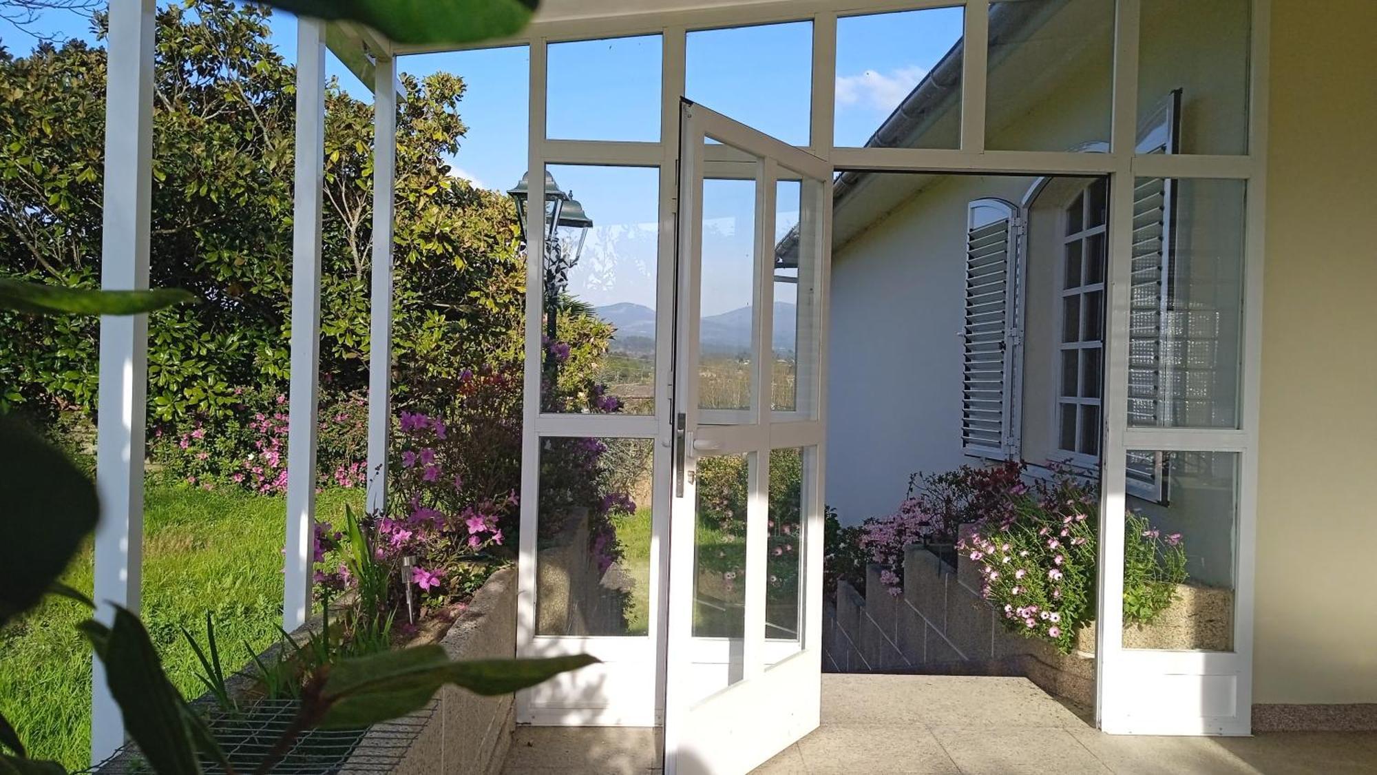 A Casa De Abelleira Ponteareas Bed & Breakfast ภายนอก รูปภาพ